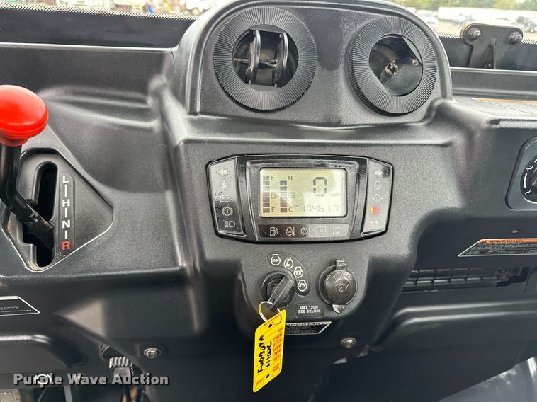 image for item NQ9405 2014 Kubota  RTV-X1100C utility vehicle