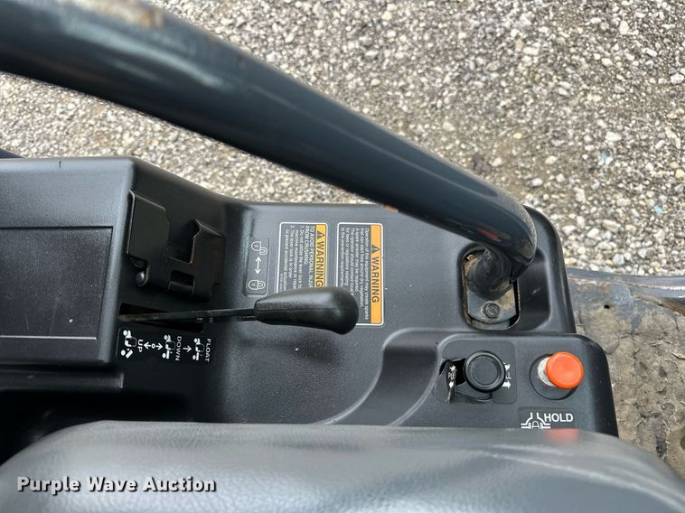 image for item NQ9405 2014 Kubota  RTV-X1100C utility vehicle