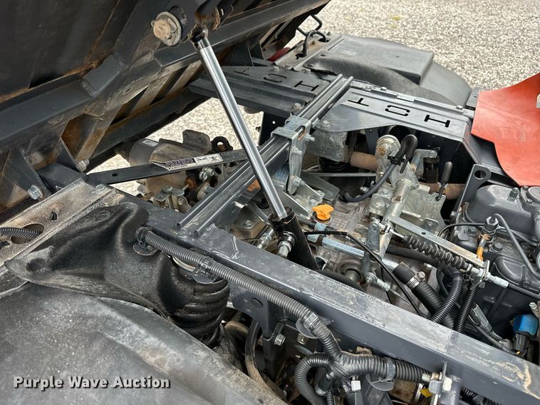 image for item NQ9405 2014 Kubota  RTV-X1100C utility vehicle