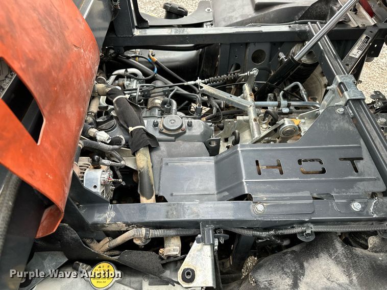 image for item NQ9405 2014 Kubota  RTV-X1100C utility vehicle