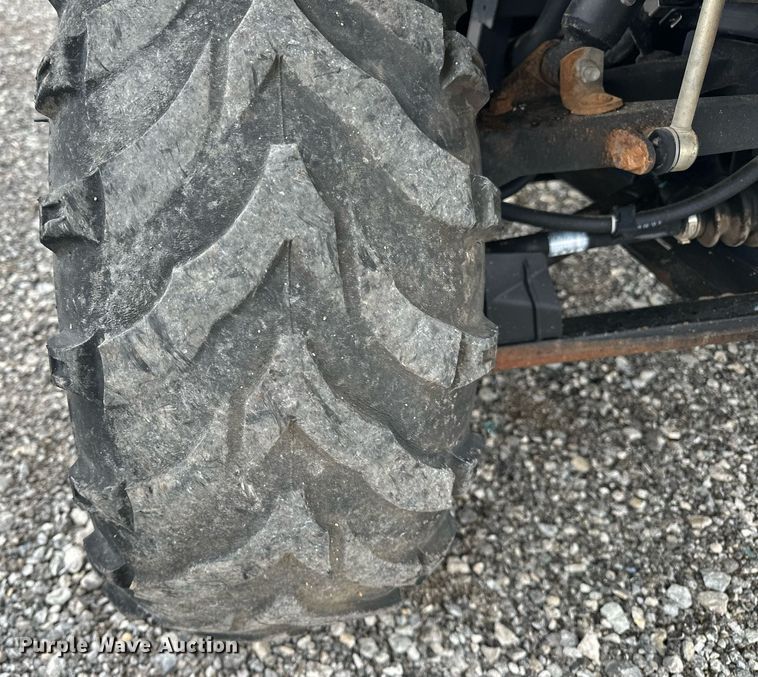 image for item NQ9405 2014 Kubota  RTV-X1100C utility vehicle