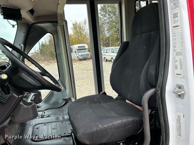 image for item NR9280 2018 Freightliner M2 shuttle bus