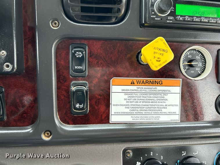 image for item NR9280 2018 Freightliner M2 shuttle bus