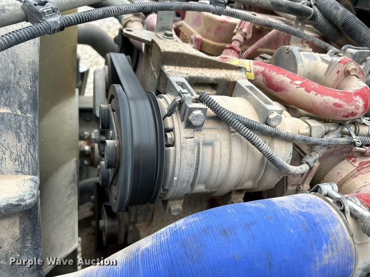 image for item NR9280 2018 Freightliner M2 shuttle bus