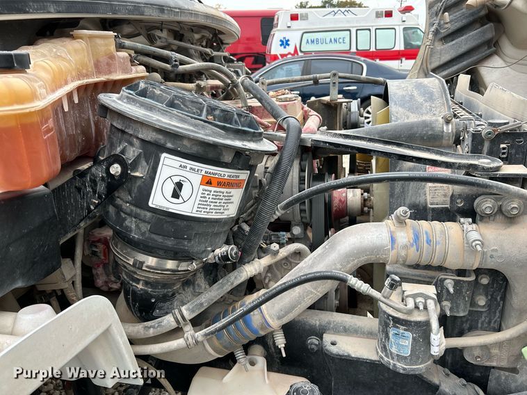 image for item NR9280 2018 Freightliner M2 shuttle bus