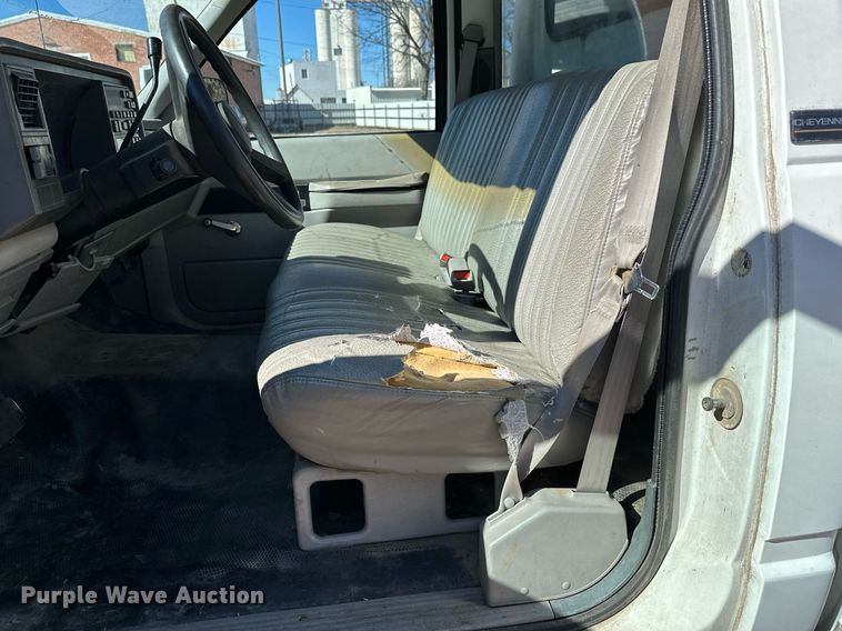 image for item NU9341 1991 Chevrolet  C1500 pickup truck