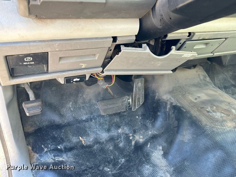 image for item NU9341 1991 Chevrolet  C1500 pickup truck