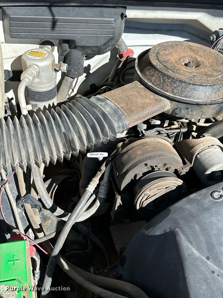 image for item NU9341 1991 Chevrolet  C1500 pickup truck