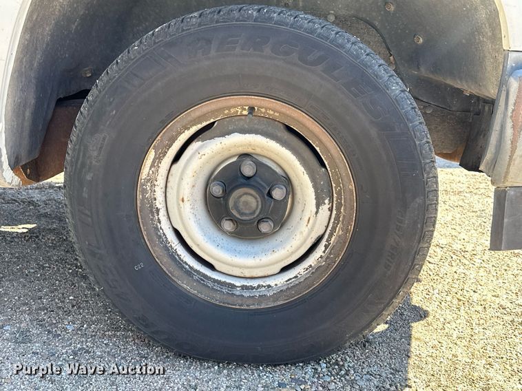 image for item NU9341 1991 Chevrolet  C1500 pickup truck