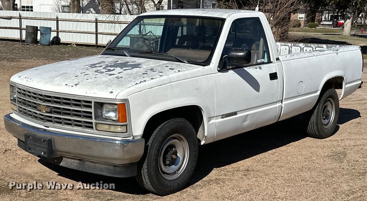 image for item NU9342 1991 Chevrolet  C2500 pickup truck