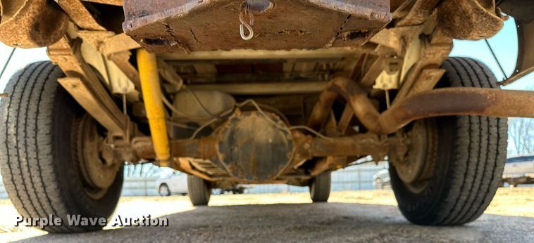 image for item NU9342 1991 Chevrolet  C2500 pickup truck