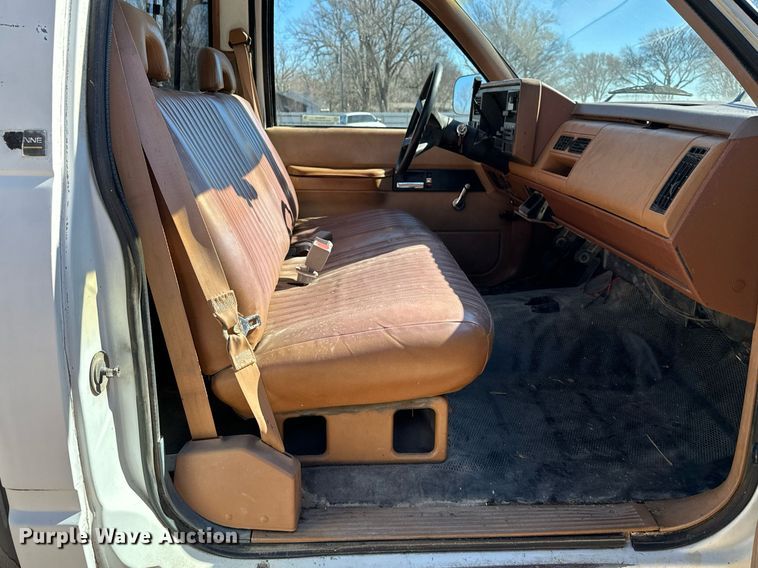 image for item NU9342 1991 Chevrolet  C2500 pickup truck