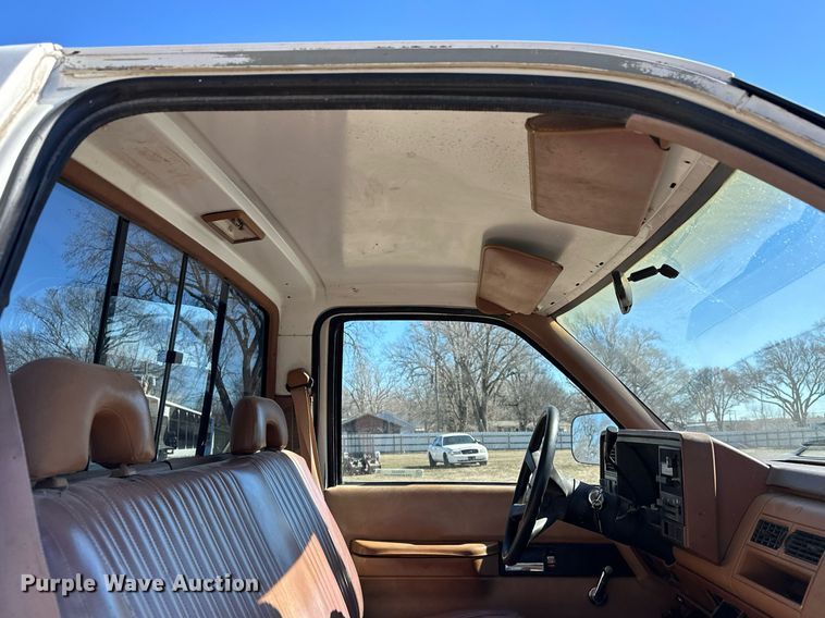 image for item NU9342 1991 Chevrolet  C2500 pickup truck