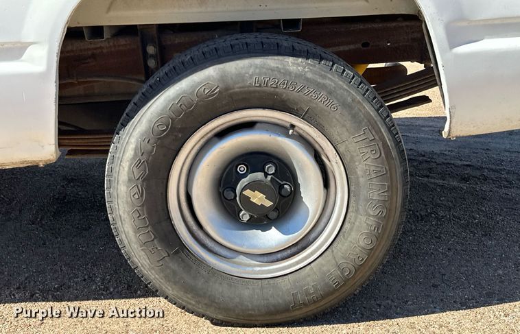 image for item NU9342 1991 Chevrolet  C2500 pickup truck