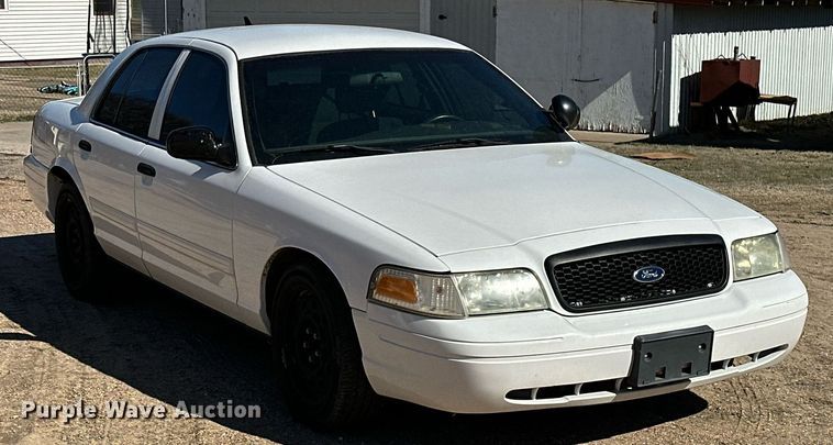 image for item NU9343 2011 Ford Crown Victoria Police Interceptor 