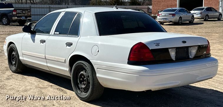image for item NU9343 2011 Ford Crown Victoria Police Interceptor 