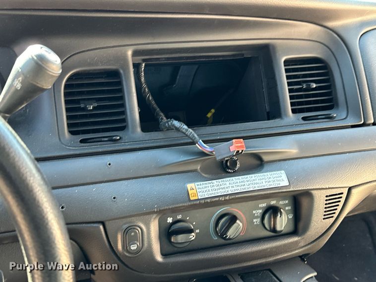 image for item NU9343 2011 Ford Crown Victoria Police Interceptor 