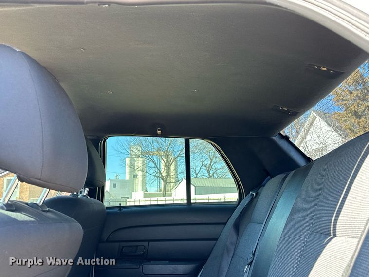 image for item NU9343 2011 Ford Crown Victoria Police Interceptor 