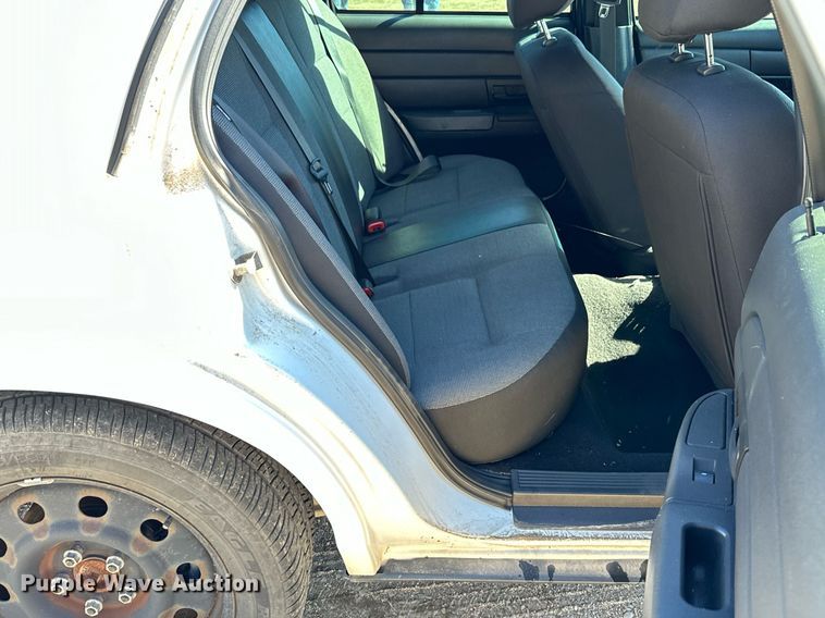 image for item NU9343 2011 Ford Crown Victoria Police Interceptor 