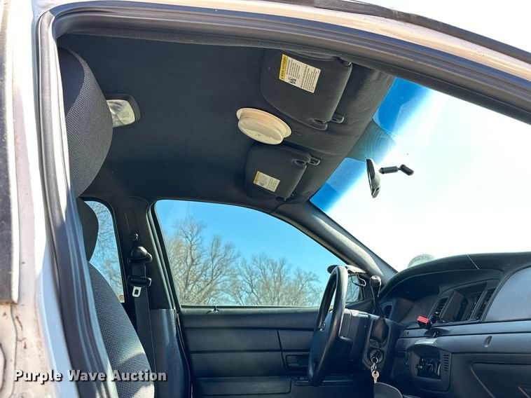 image for item NU9343 2011 Ford Crown Victoria Police Interceptor 