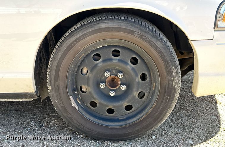 image for item NU9343 2011 Ford Crown Victoria Police Interceptor 