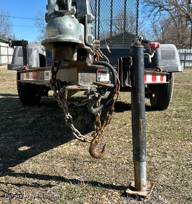 image for item NU9344 2013 MMDI utility trailer