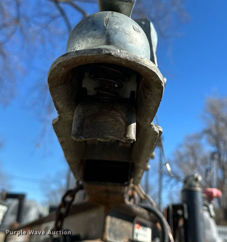 image for item NU9344 2013 MMDI utility trailer