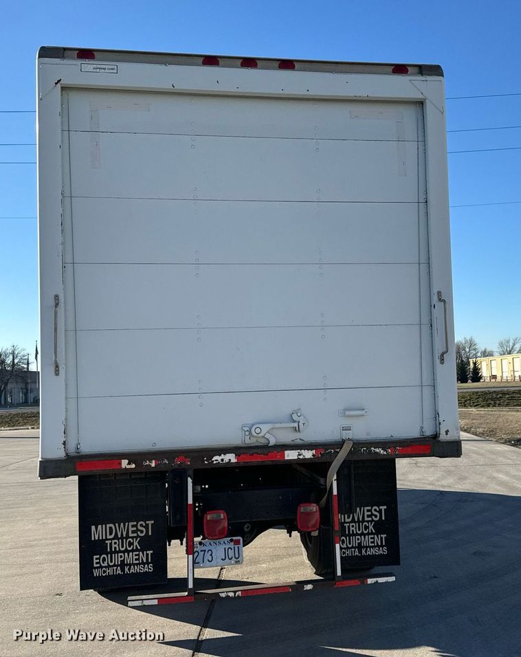 image for item NU9416 1996 GMC TopKick box truck