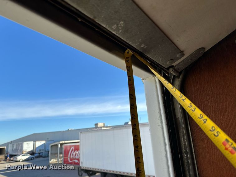 image for item NU9416 1996 GMC TopKick box truck