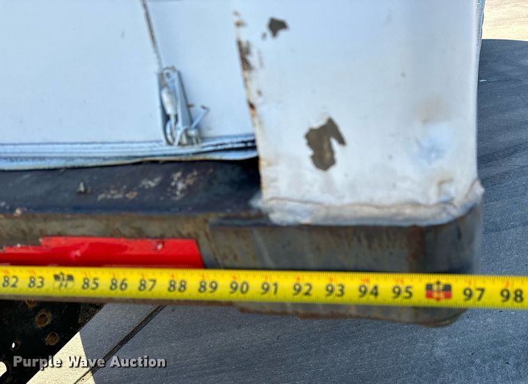 image for item NU9416 1996 GMC TopKick box truck