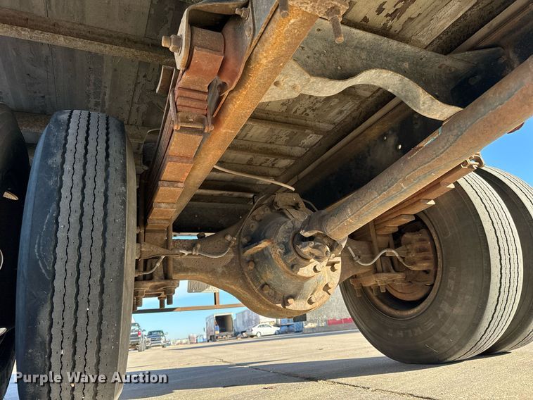 image for item NU9416 1996 GMC TopKick box truck