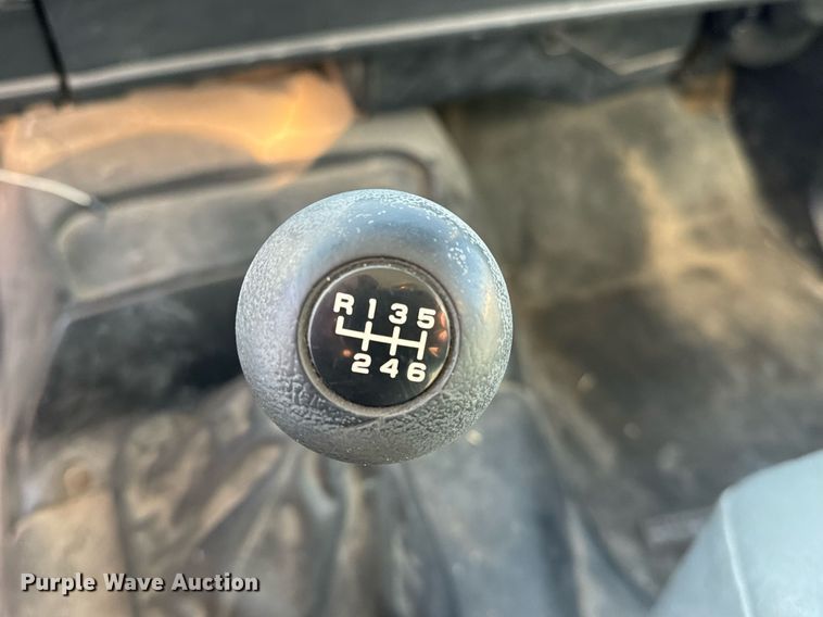 image for item NU9416 1996 GMC TopKick box truck