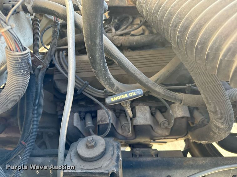 image for item NU9416 1996 GMC TopKick box truck