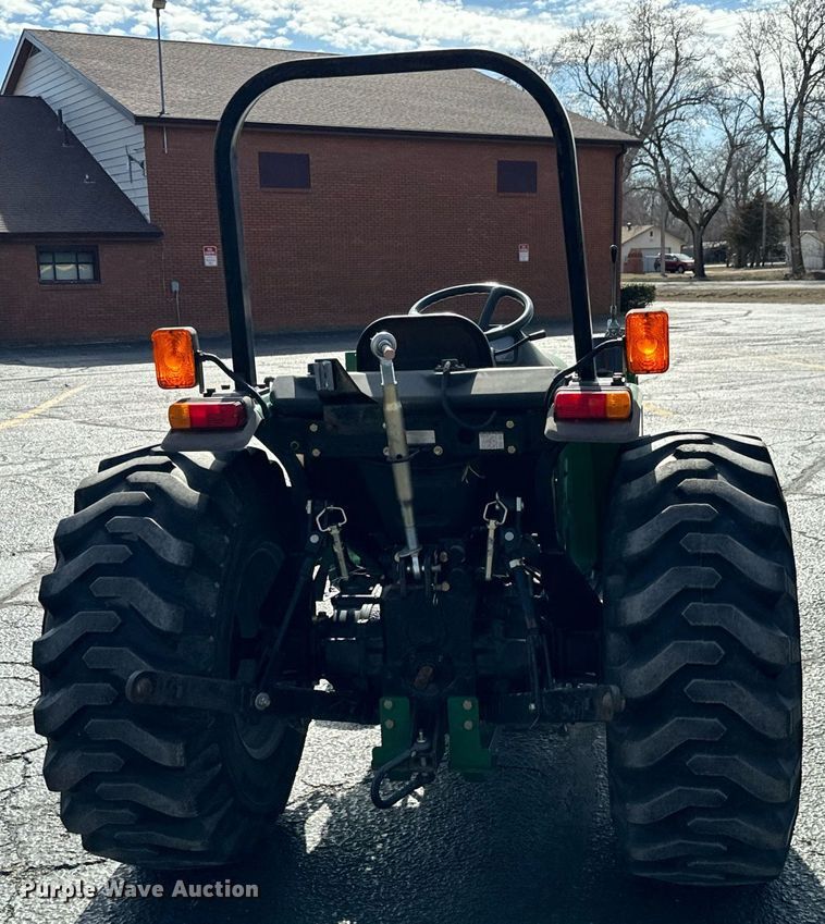 image for item NU9450 Montana 2740 MFWD tractor