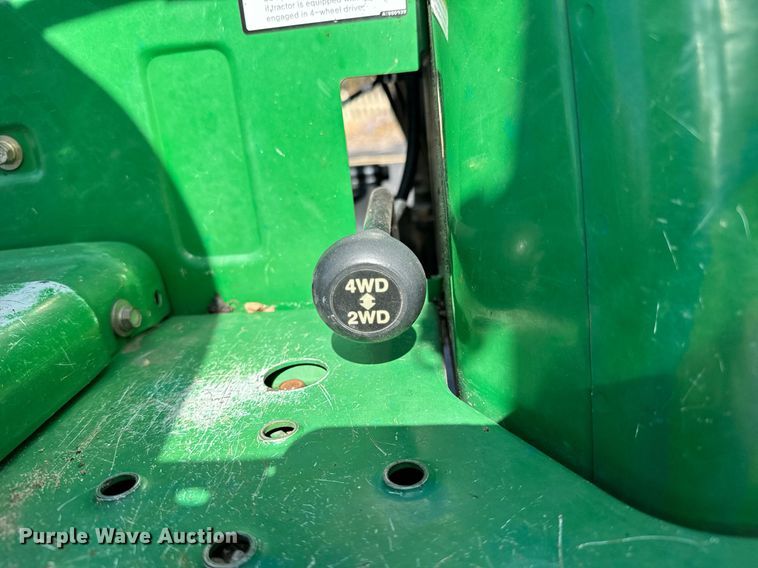 image for item NU9450 Montana 2740 MFWD tractor