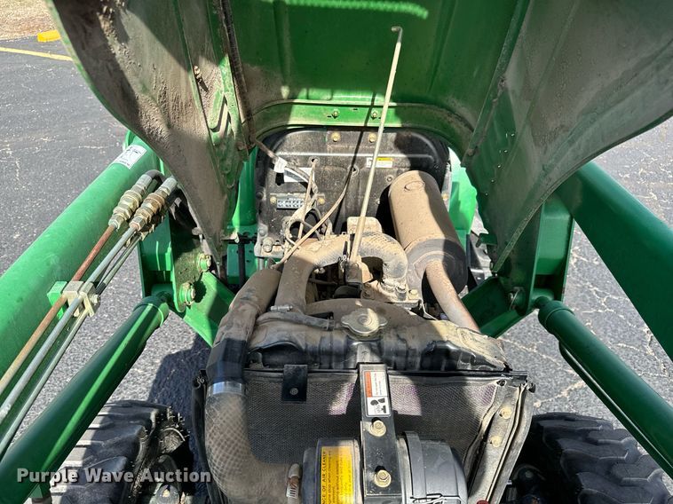 image for item NU9450 Montana 2740 MFWD tractor