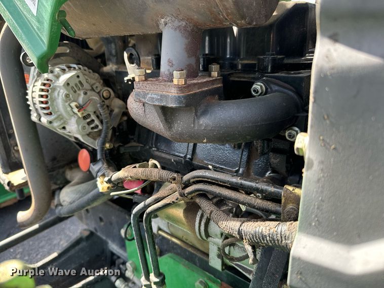 image for item NU9450 Montana 2740 MFWD tractor