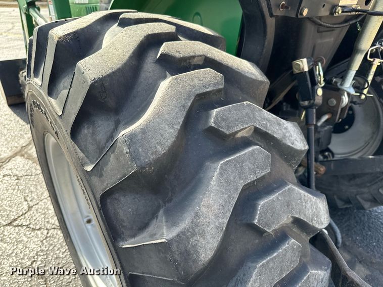 image for item NU9450 Montana 2740 MFWD tractor