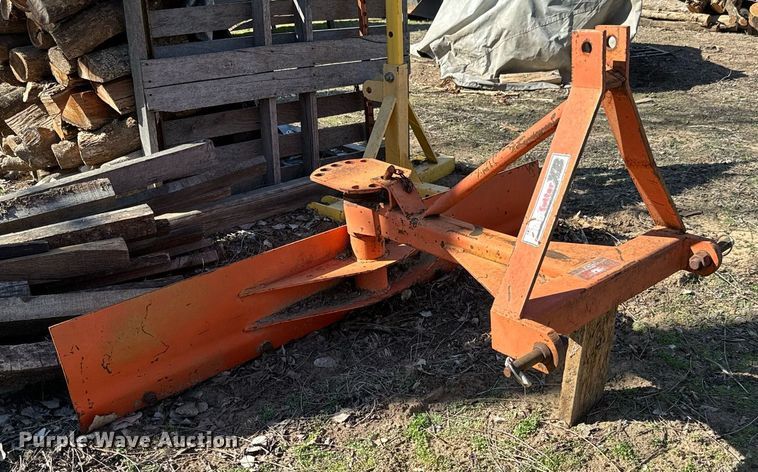 image for item NU9450 Montana 2740 MFWD tractor