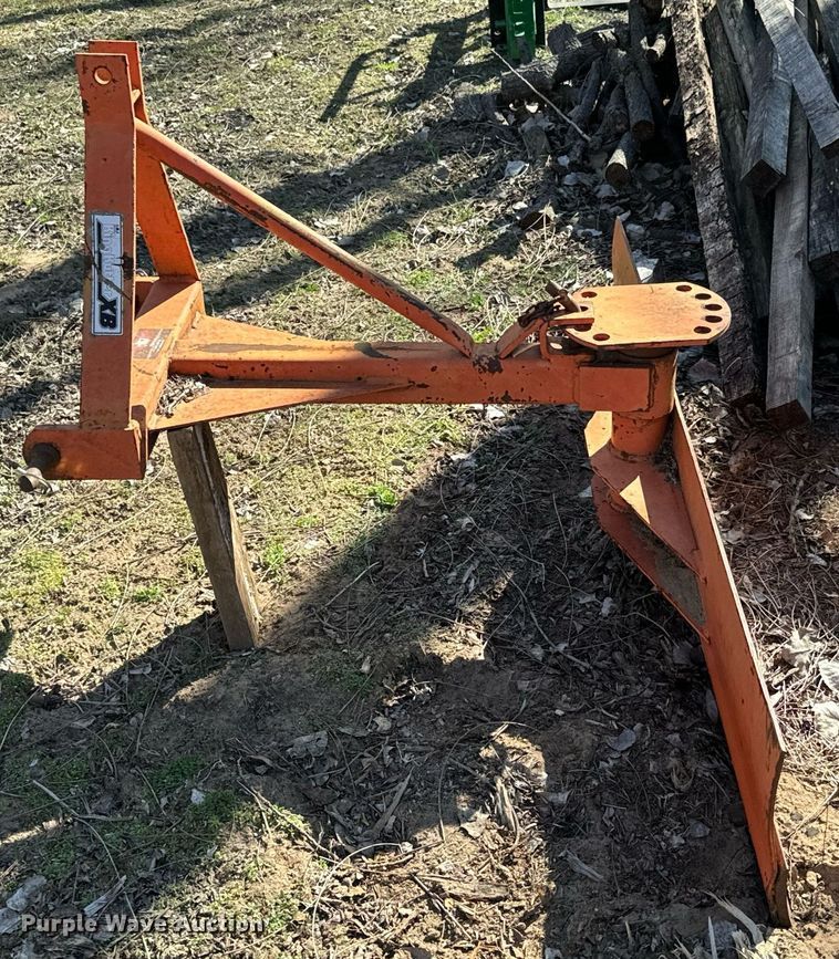 image for item NU9450 Montana 2740 MFWD tractor