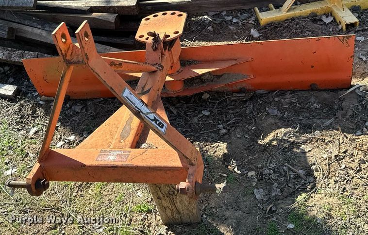 image for item NU9450 Montana 2740 MFWD tractor