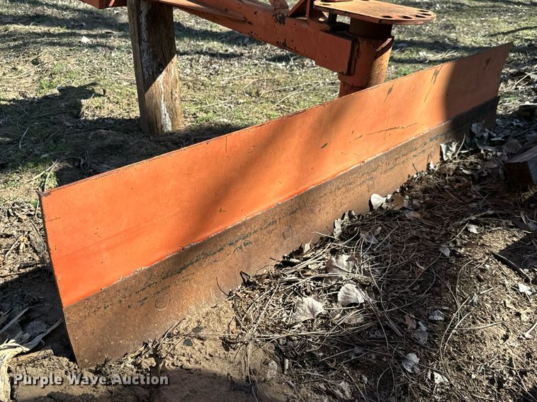 image for item NU9450 Montana 2740 MFWD tractor