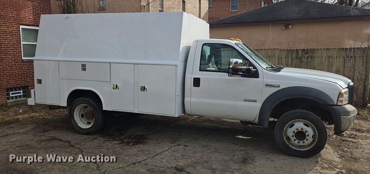 image for item NZ9157 2005 Ford F550 Super Duty  utility / service truck