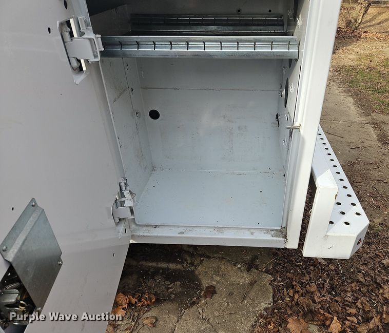 image for item NZ9157 2005 Ford F550 Super Duty  utility / service truck