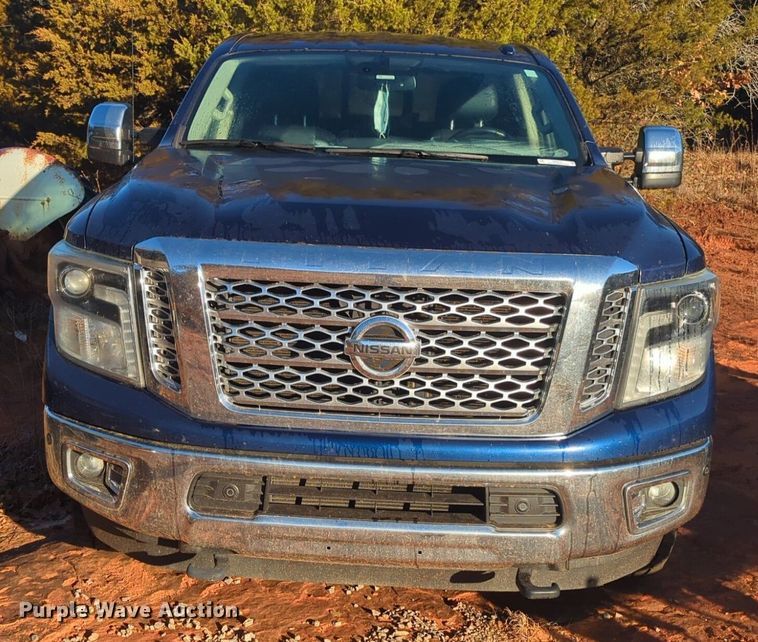 image for item OD9181 2017 Nissan Titan XD Crew Cab pickup truck