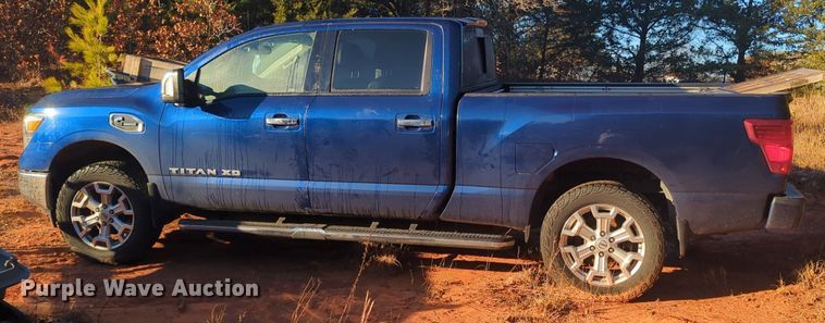 image for item OD9181 2017 Nissan Titan XD Crew Cab pickup truck