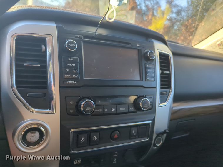 image for item OD9181 2017 Nissan Titan XD Crew Cab pickup truck