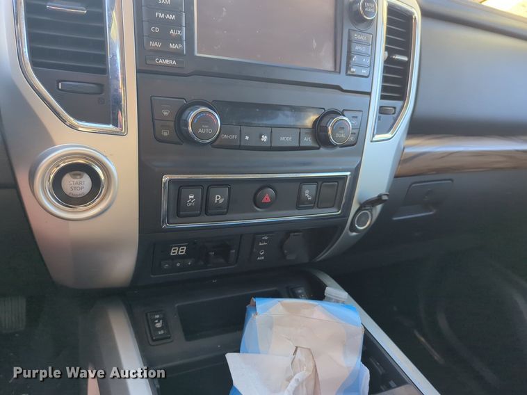 image for item OD9181 2017 Nissan Titan XD Crew Cab pickup truck