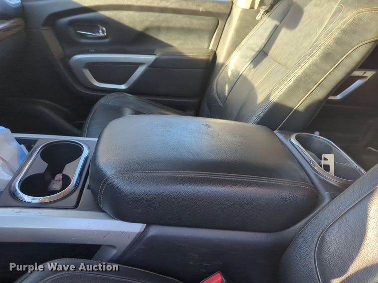 image for item OD9181 2017 Nissan Titan XD Crew Cab pickup truck