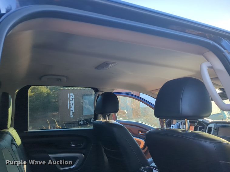 image for item OD9181 2017 Nissan Titan XD Crew Cab pickup truck